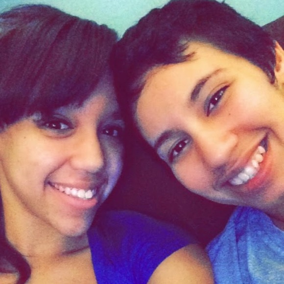 Meet your Posher, Brii - Picture 1 of 1